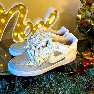 Nike Women's White Silver Low-Top Sneakers